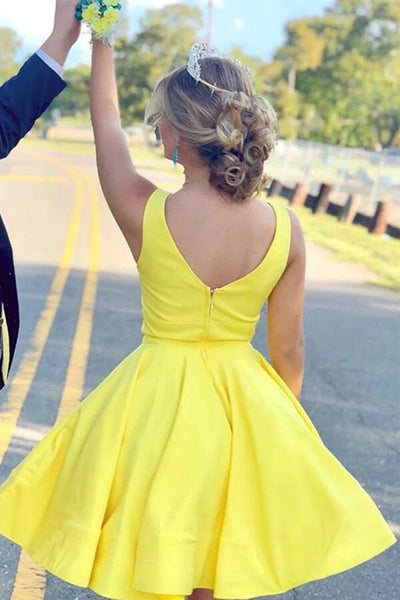 Simple Yellow A-line Cross Back Short Homecoming Dress With Pockets, S –  Simidress