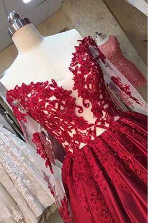 Js prom gown clearance red